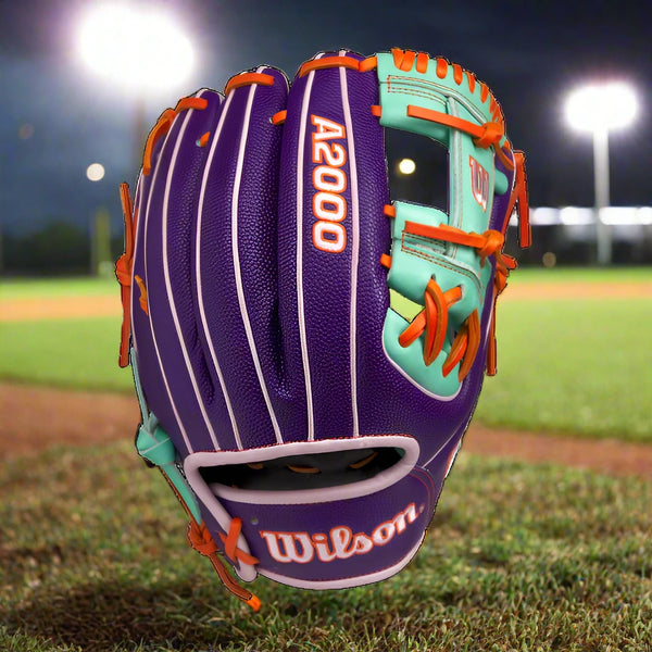 Wilson Custom A2000 1975SS 11.75" Baseball Glove - GOTM April 2025