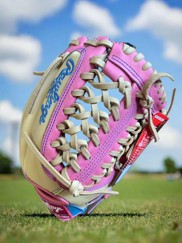 Close-up of the web of the Rawlings Heart of the Hide March 2025 "Gold Glove Club" 11.75" Baseball Glove