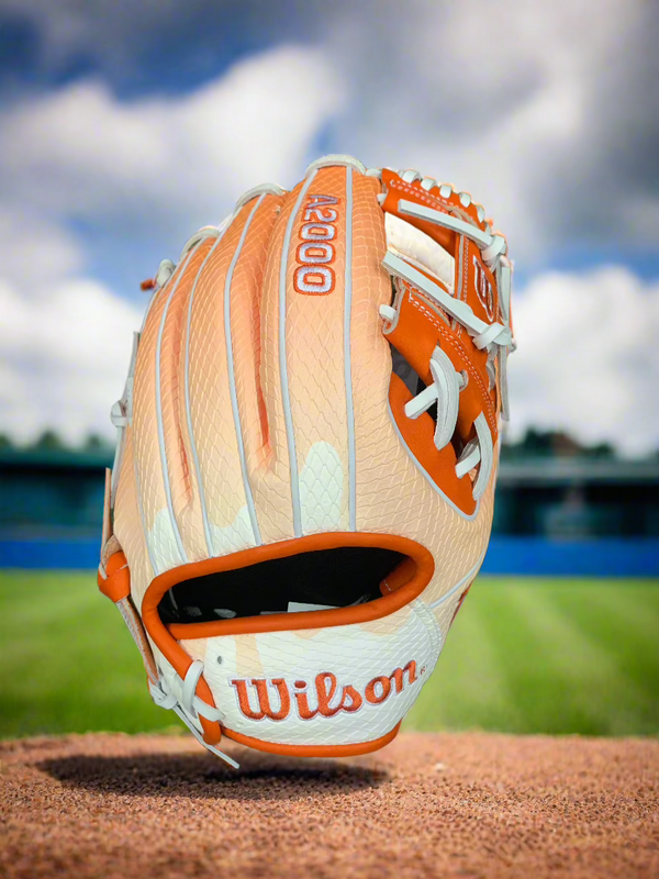Wilson Custom A2000 1975SS 11.75" Baseball Glove - GOTM June 2025
