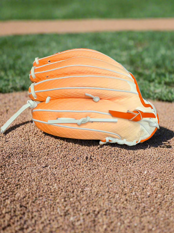 Wilson Custom A2000 1975SS 11.75" Baseball Glove - GOTM June 2025