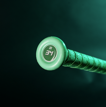 Close-up of the knob on the Marucci Asura -11 Fastpitch Bat