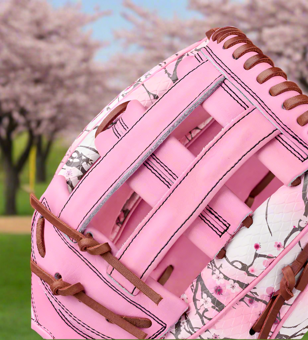 Close-up of the web on the Wilson A2000 SC1777SS M.J. Melendez 12.75" Baseball Glove - GOTM September 2025