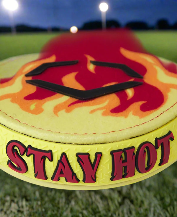 Close-up of the detailing on the Evoshield X-SRZ™ Stay Hot Sliding Mitt 2.0