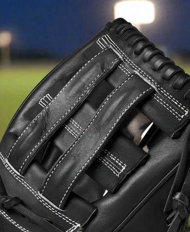 Close-up of the webbing of the Wilson A2000 11.5" PP05 Baseball Glove