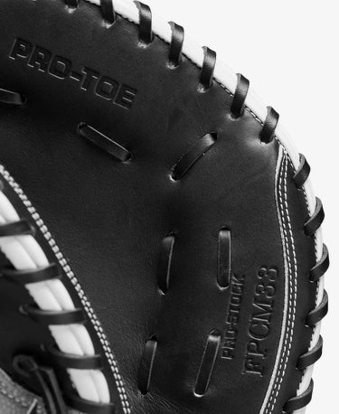 Specs engraved inside the Wilson A2000 34" CM Fastpitch Catchers Mitt