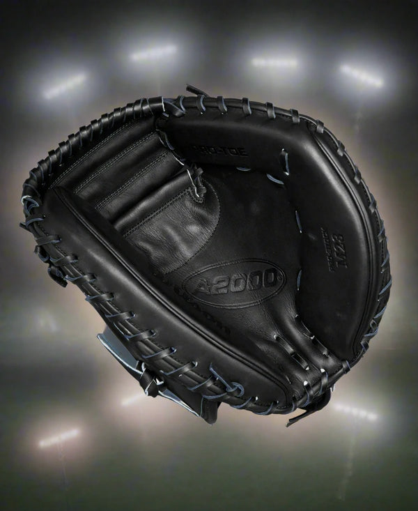 Wilson A2000® Baseball Classics 33.5" M23 Baseball Catcher's Mitt