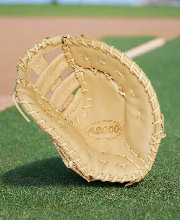 Wilson A2000® Baseball Classics 12.5" 1679 Baseball First Base Mitt