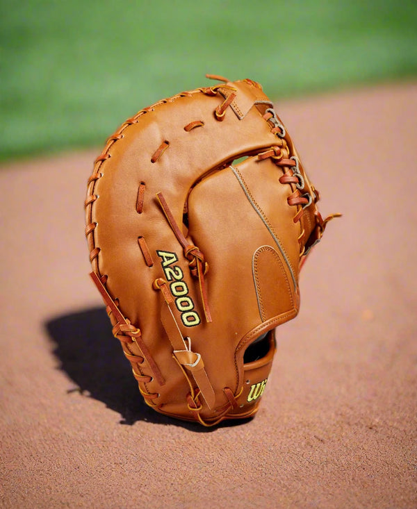 Wilson A2000® Baseball Classics 12.5" 1679 Baseball First Base Mitt