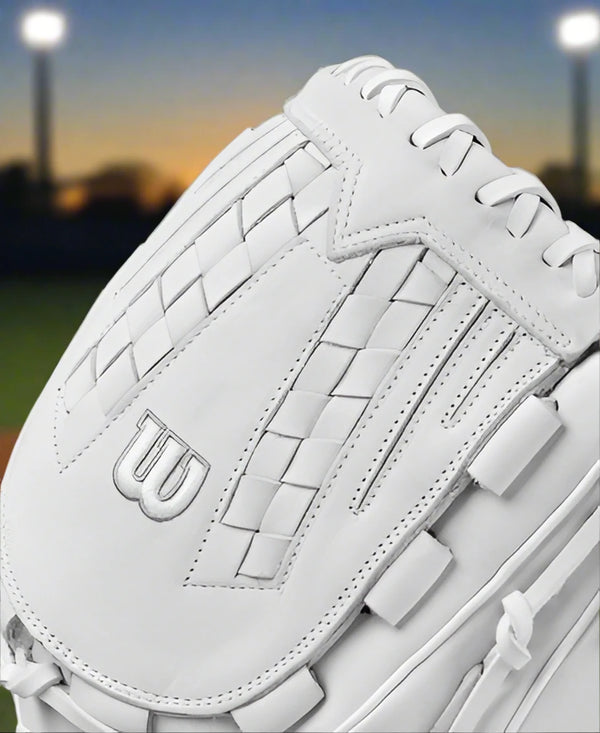 Close-up of the web on the Wilson Fall 2024 A1000® 12.5" V125 Fastpitch Glove