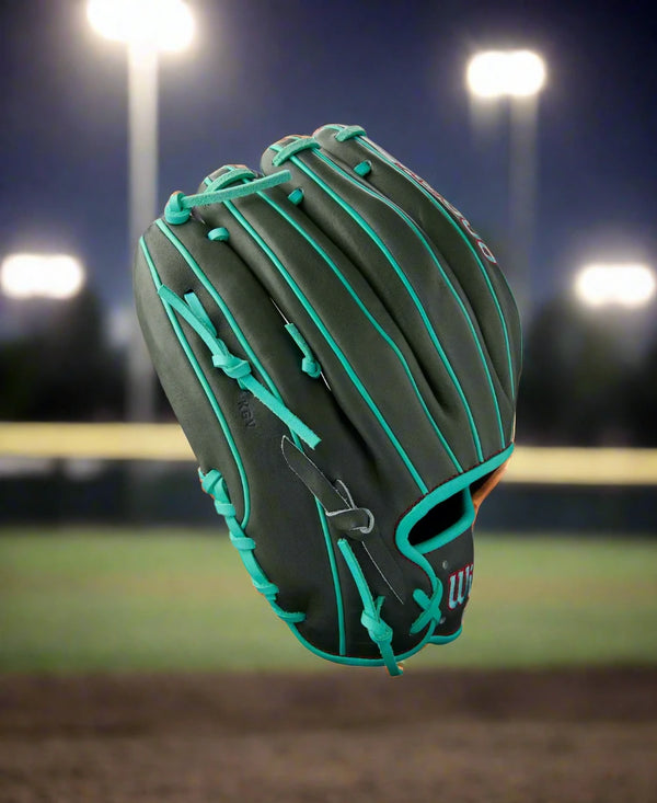 Wilson Summer 2025 A2000® 1975 11.75" Baseball Glove