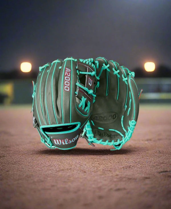 Wilson Summer 2025 A2000® 1975 11.75" Baseball Gloves