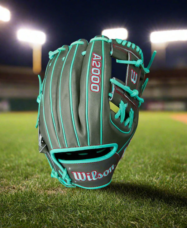 Wilson Summer 2025 A2000® 1975 11.75" Baseball Glove