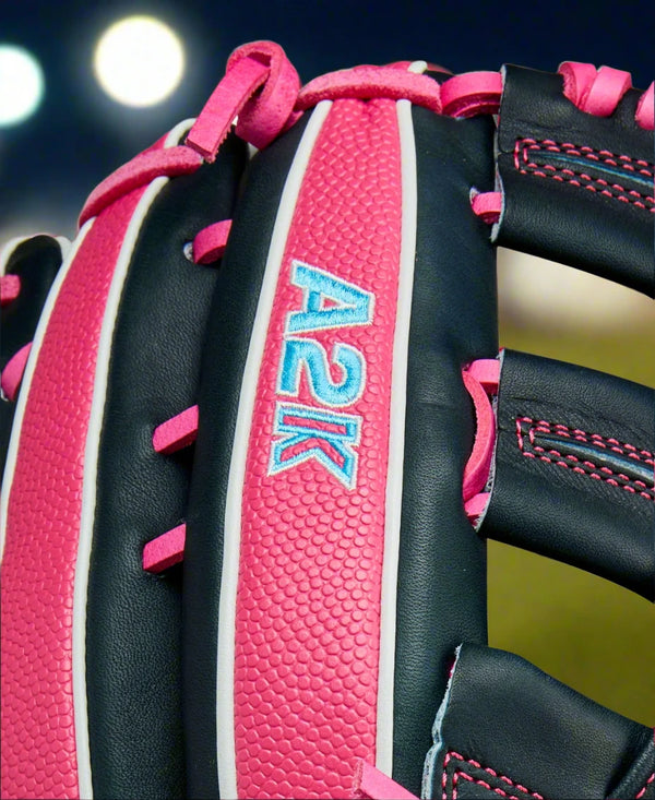Close-up of the logo on the Wilson Summer 2025 A2K® 1750SS 12.5" Baseball Glove