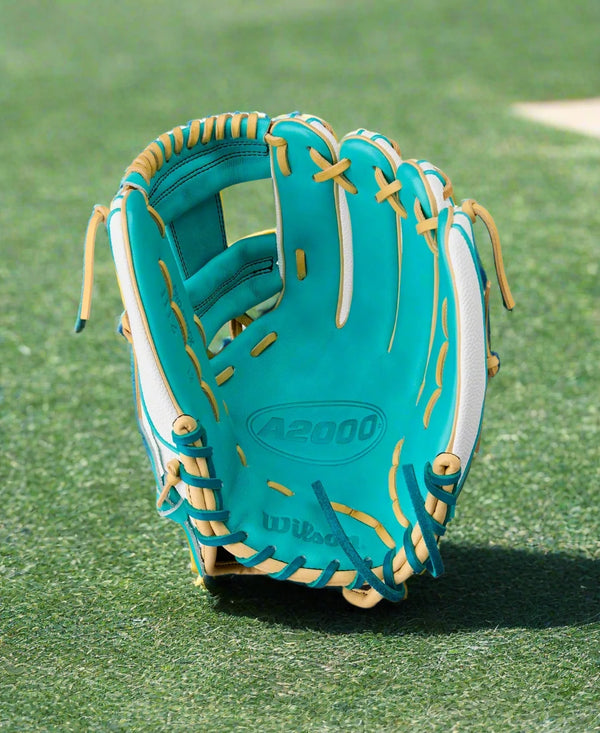 Wilson Summer 2025 A2000® H12SS 12" Fastpitch Glove