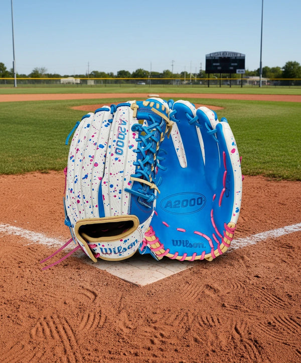 Wilson A2000® T125SS Love the Moment™ 12.5" Fastpitch Gloves