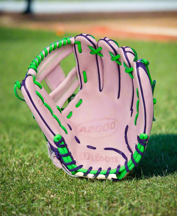 Wilson Fall 2025 A2000® 1786 11.5" Baseball Glove