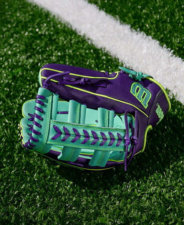 Wilson Fall 2025 A2000® 1810SS 12.75" Baseball Glove