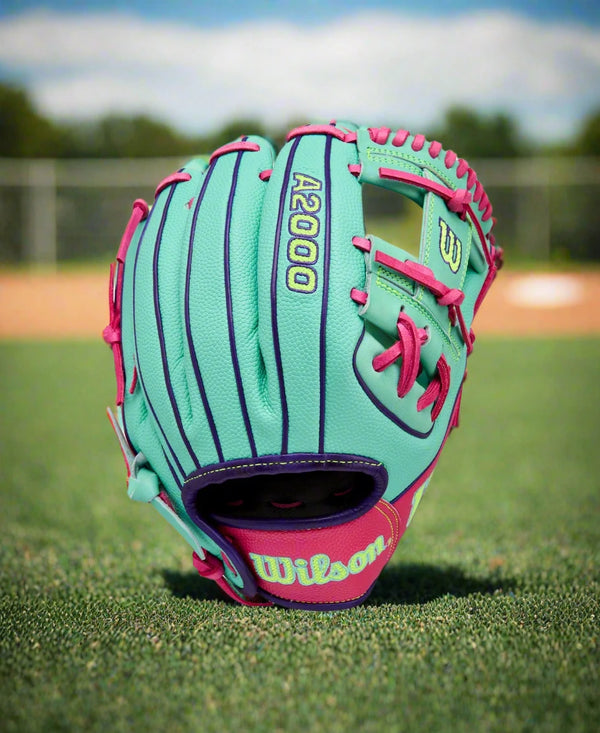 Wilson Fall 2025 A2000® DP15SS 11.5" Baseball Glove