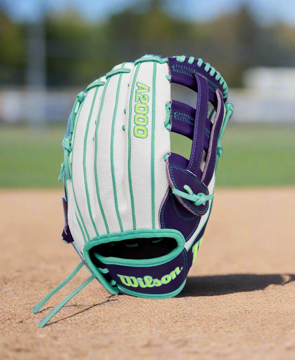 Wilson Fall 2025 A2000® FP50SS 12.25" Fastpitch Glove