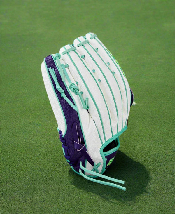 Wilson Fall 2025 A2000® FP50SS 12.25" Fastpitch Glove