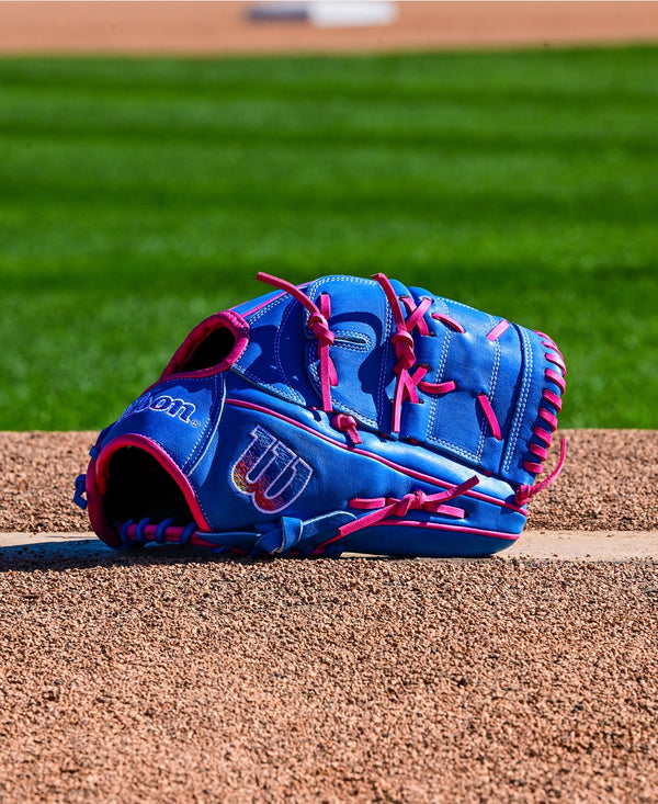 Wilson A2000® B2 Love the Moment™ 12" Baseball Glove