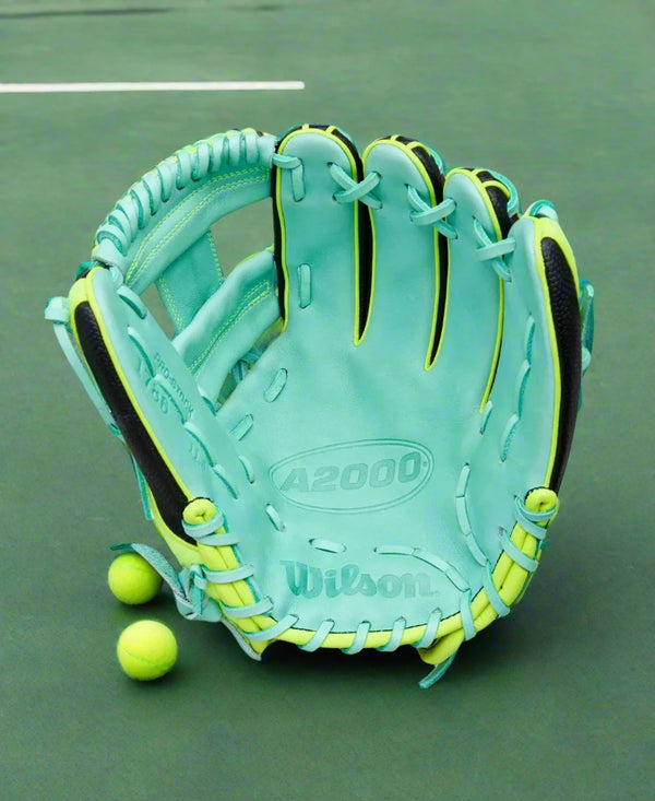 Wilson 2025 Tennis A2000® 1786SS 11.5" Baseball Glove