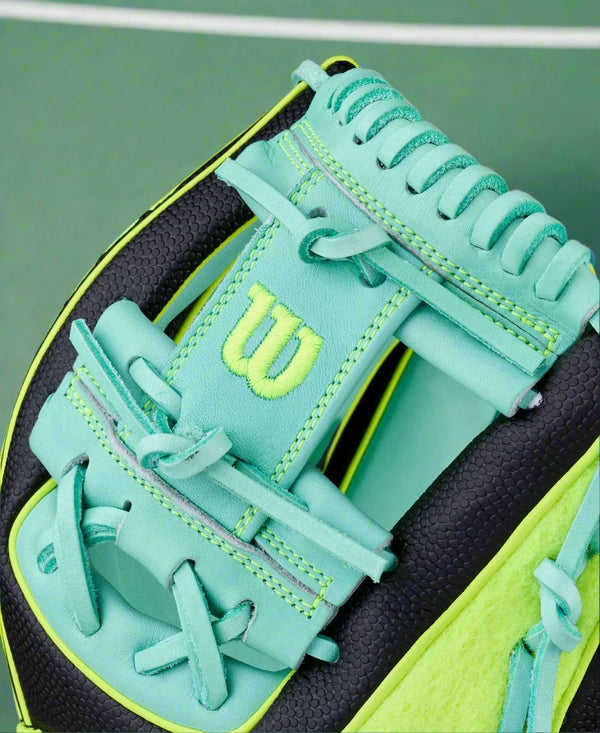 Close-up of the web on the Wilson 2025 Tennis A2000® 1786SS 11.5" Baseball Glove