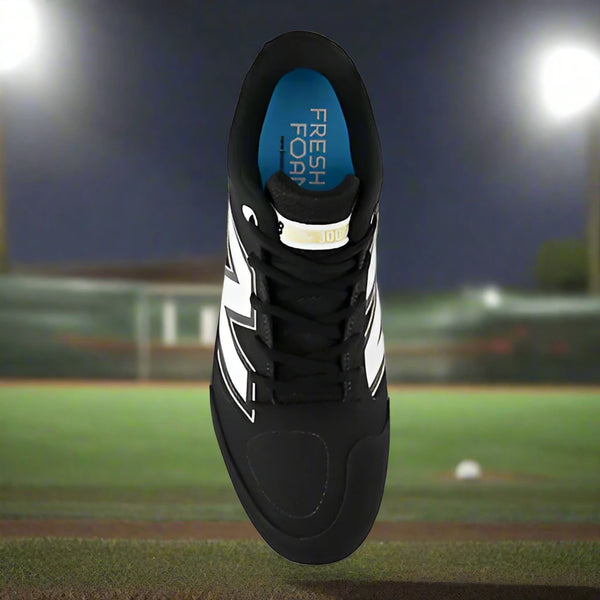 Top view of the New Balance Fresh Foam X 3000 v7 Metal Cleat - Black