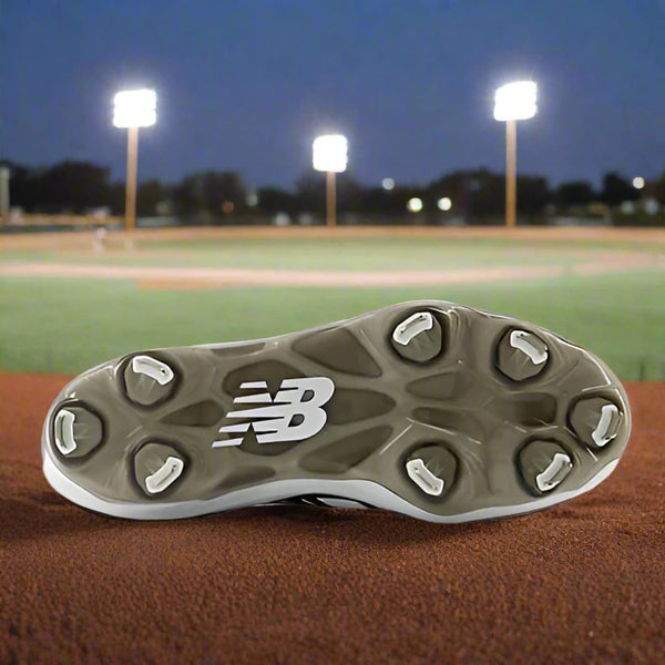Underneath view of the sole of the New Balance Fresh Foam X 3000 v7 Metal Cleat - Black
