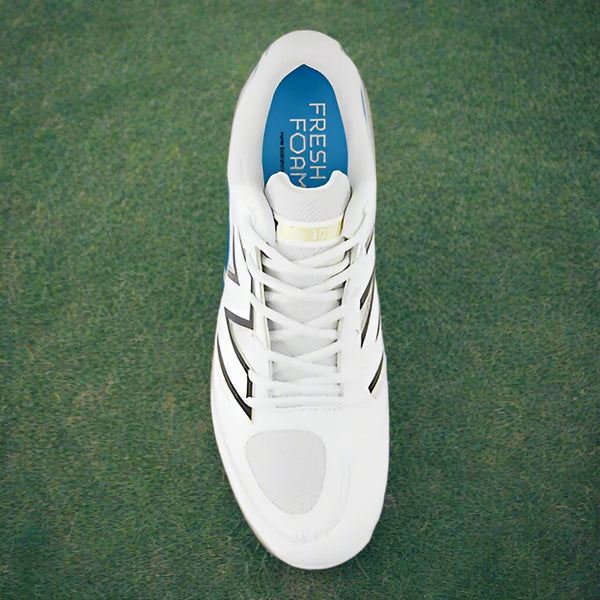 Top view of the New Balance Fresh Foam 3000 v7 Molded Cleat - White w/ Black