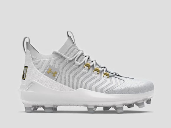 Rotating video of the Under Armour Harper 9 Pro TPU Baseball Cleats