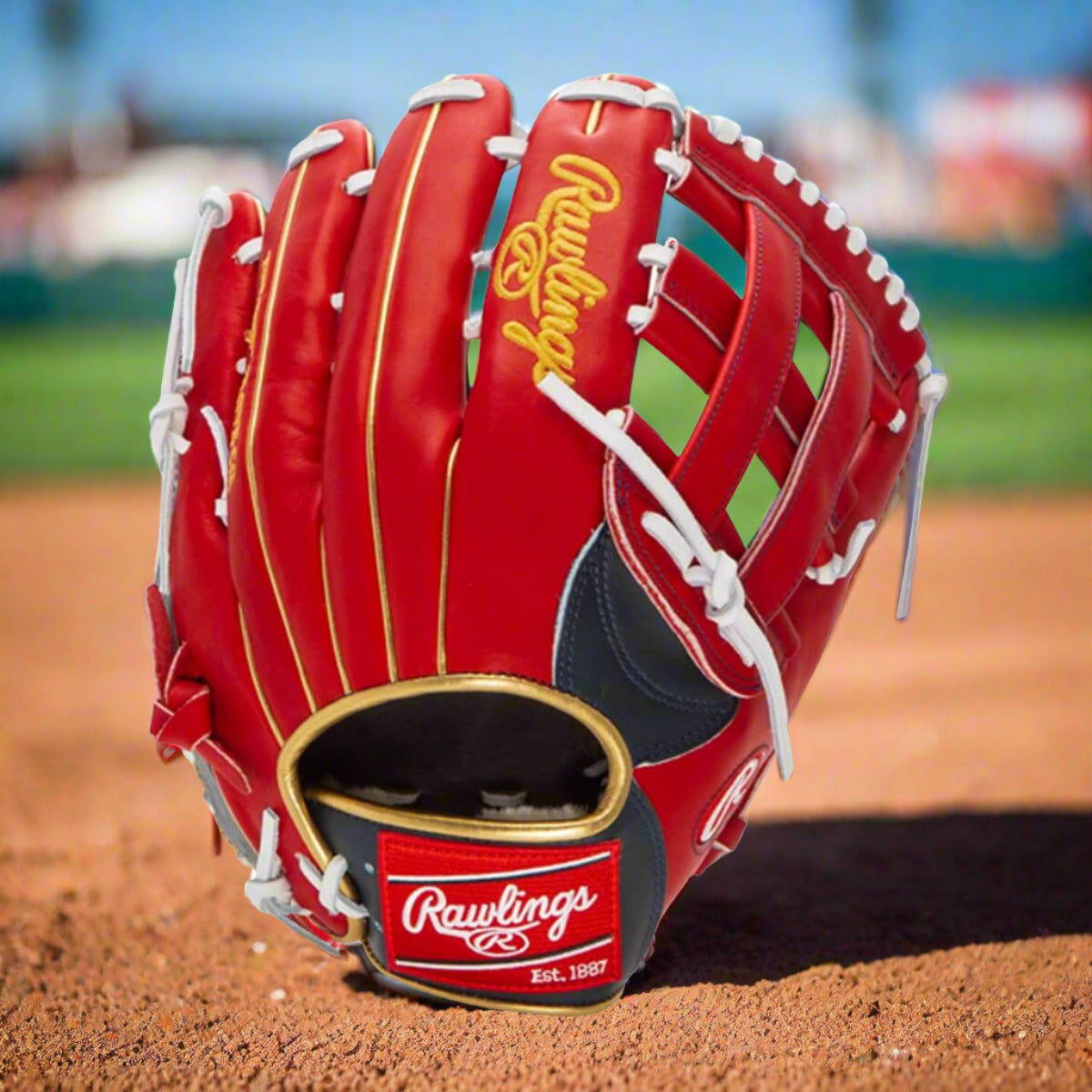 What Pros Wear: Ronald Acuña Jr. Switches to Rawlings Glove after