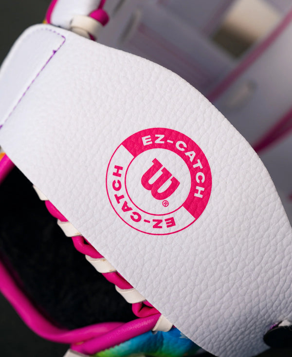 Close-up of the EZ-Catch™ strap that is part of the Wilson A200® EZ Catch™ Unicorns 10" Youth T-Ball Glove