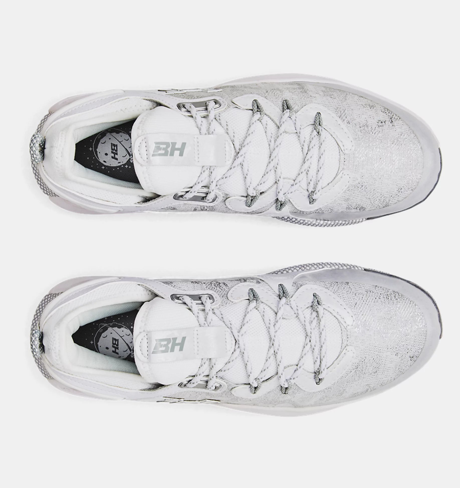 Under Armour Harper 8 Low ST Metal Baseball Cleat - White/Grey Under Armour Harper 8 Low ST Metal Baseball Cleat - White/Grey