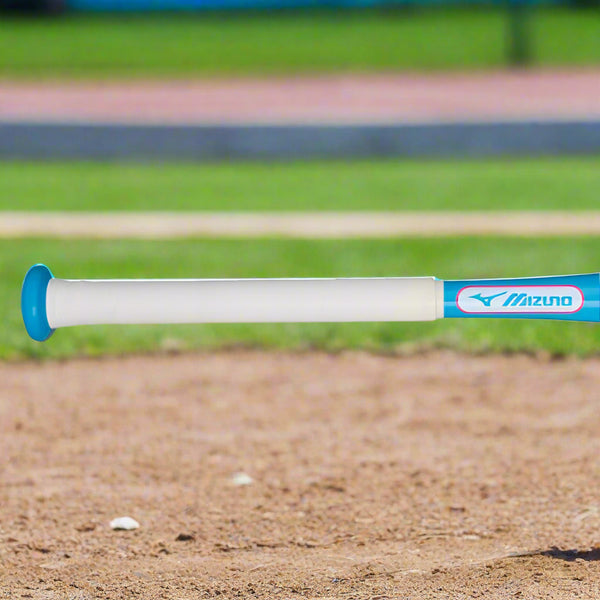 Close-up of the handle on the Mizuno Finch -13 Youth T-Ball Softball Bat