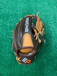 Nokona Alpha™ 10.5" Youth Baseball/Fastpitch Glove