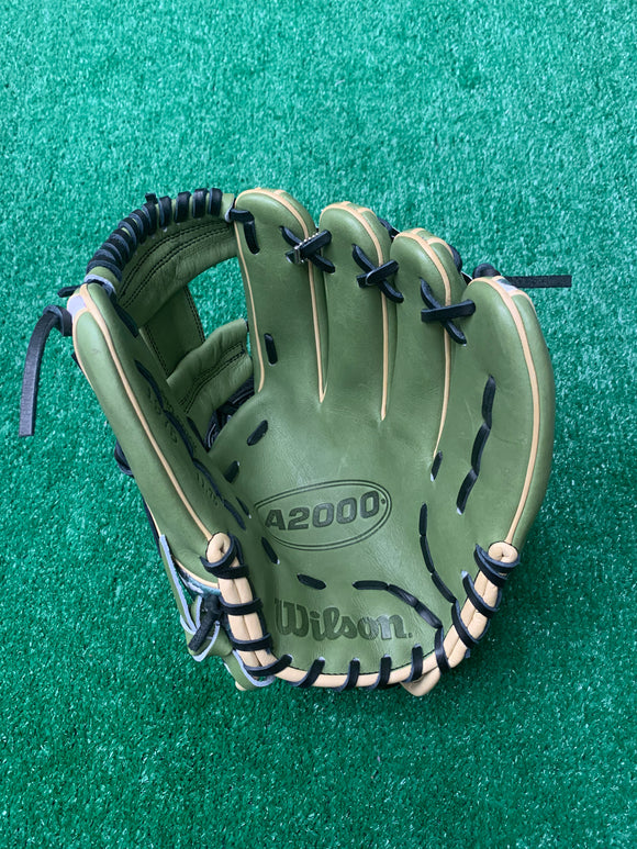 Wilson Custom A2000 Military Honor 11.75" Baseball Glove - GOTM November 2023