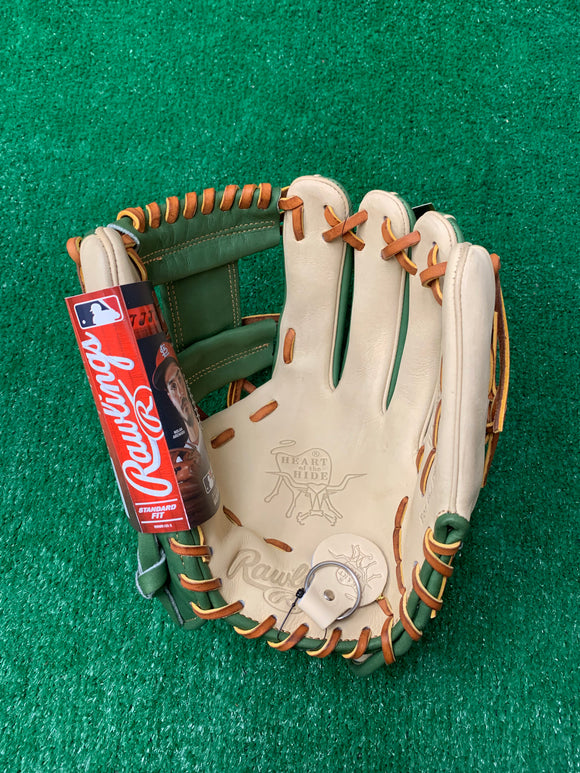 Rawlings Heart of the Hide December 2023 "Gold Glove Club" 11.75" Baseball Glove