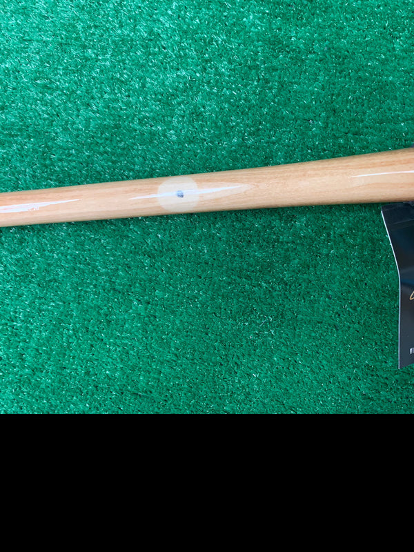 Ink dot of the Victus Dealer's Choice Pro Reserve JROD SHOW Maple Wood Baseball Bat