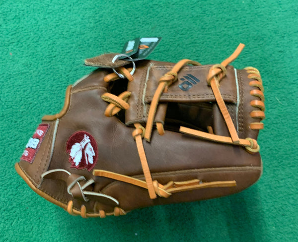 Nokona Youth Walnut™ 11.25" Baseball Glove (W-200I)