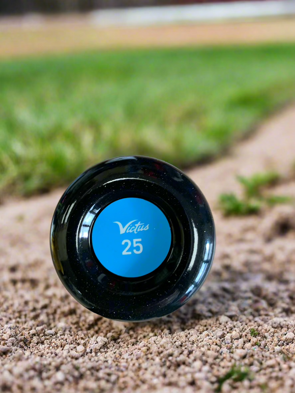 Close-up of the knob on the Victus Vibe Crayon USA -11 T-Ball Bat