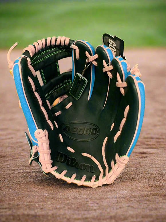 Wilson Custom A2000 1786SS 11.5" Baseball Glove - GOTM March 2025