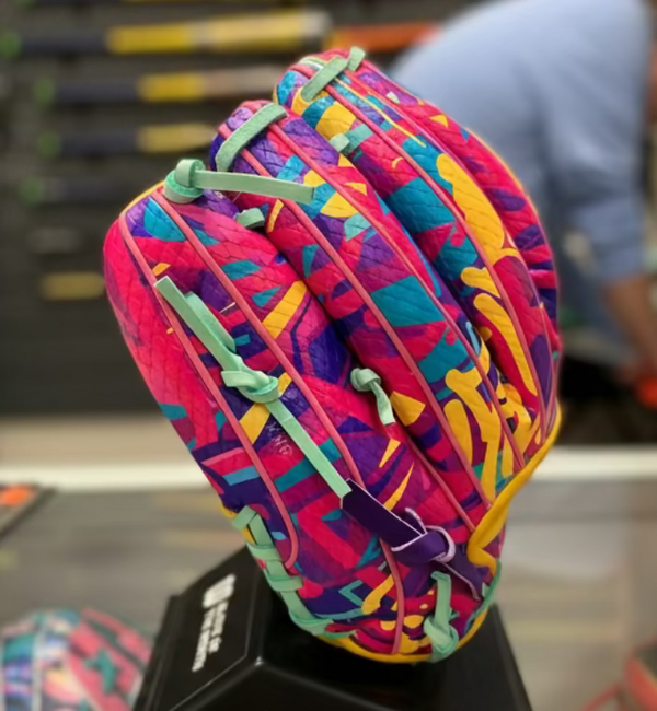 Wilson A2000 Graffiti 1786SS 11.5" Baseball Glove - GOTM January 2026