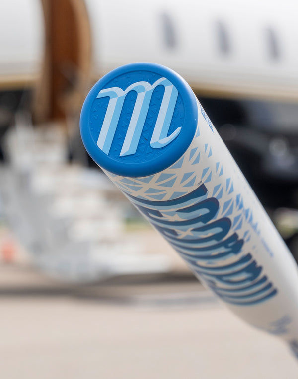 Close-up of the end cap and barrel of the Marucci Asura Lux Rise -10 Fastpitch Bat