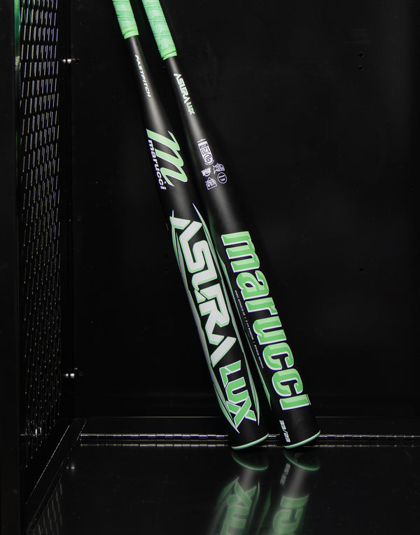 Close-up of the barrel of the Marucci Asura Lux Fastpitch Bat