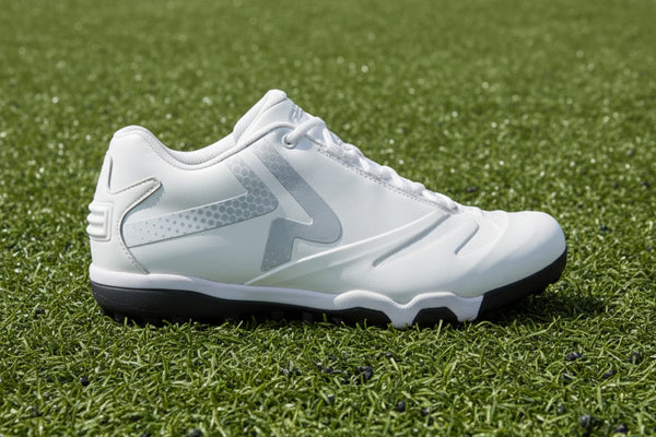 Ringor® Pro 2 Women's Fastpitch Turf Shoe - White