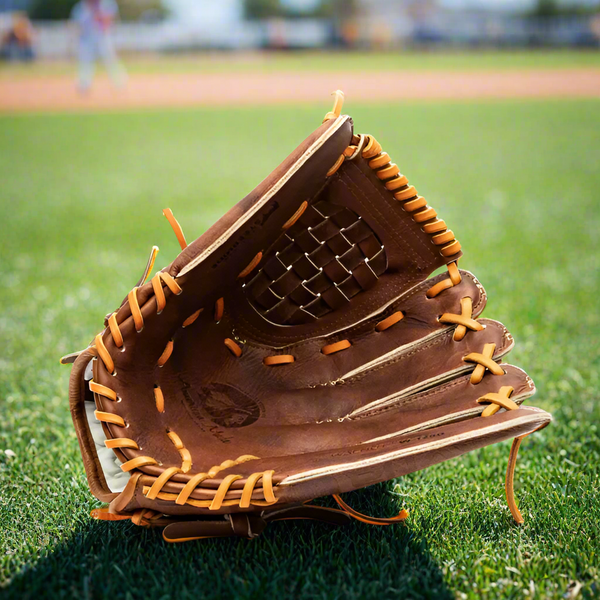 Nokona Walnut™ EP 12.5" Closed Web Baseball Glove