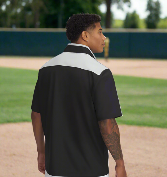 Rear view of the Under Armour Motivate 3.0 Men's Short Sleeve Pullover