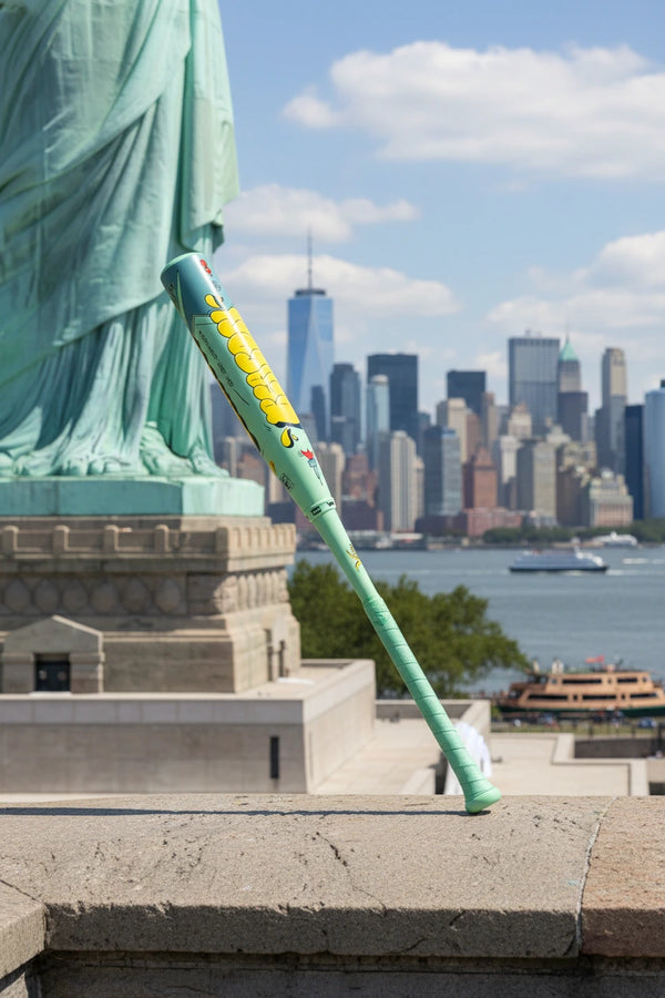 Victus Nova Lit Beacon USSSA -10  Baseball Bat