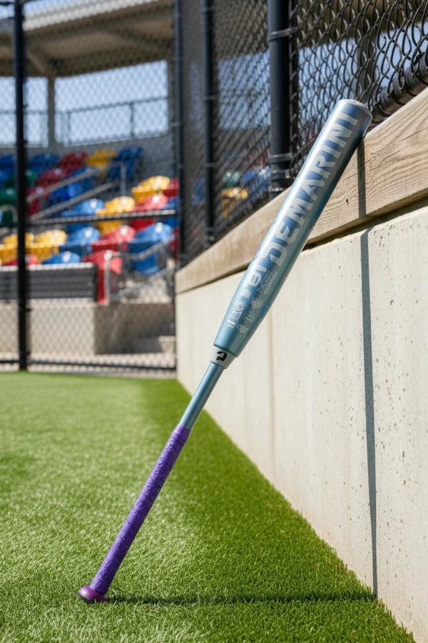 2027 DeMarini Future™ -11 Fastpitch Bat